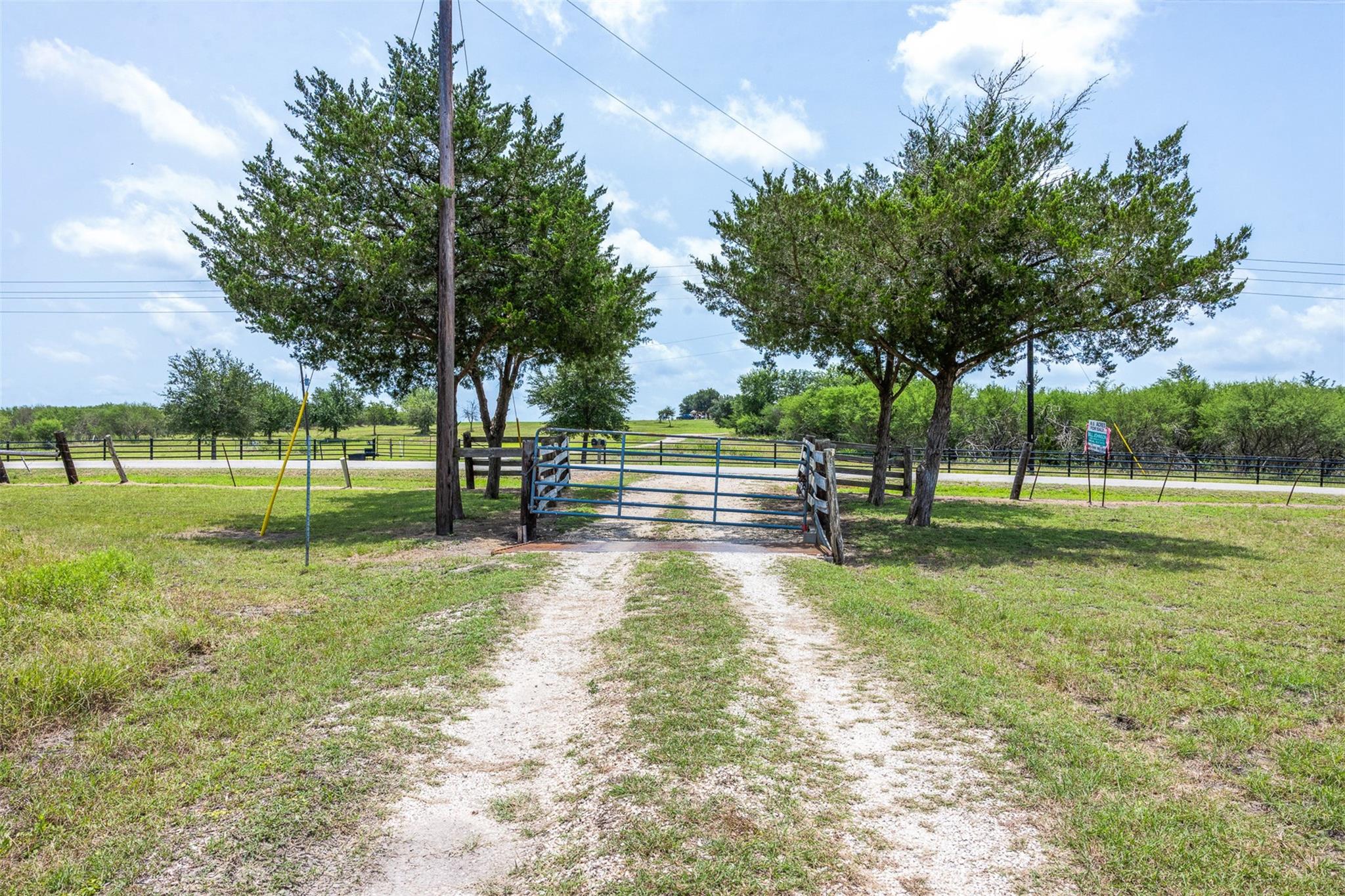 0000 Mustang Rd