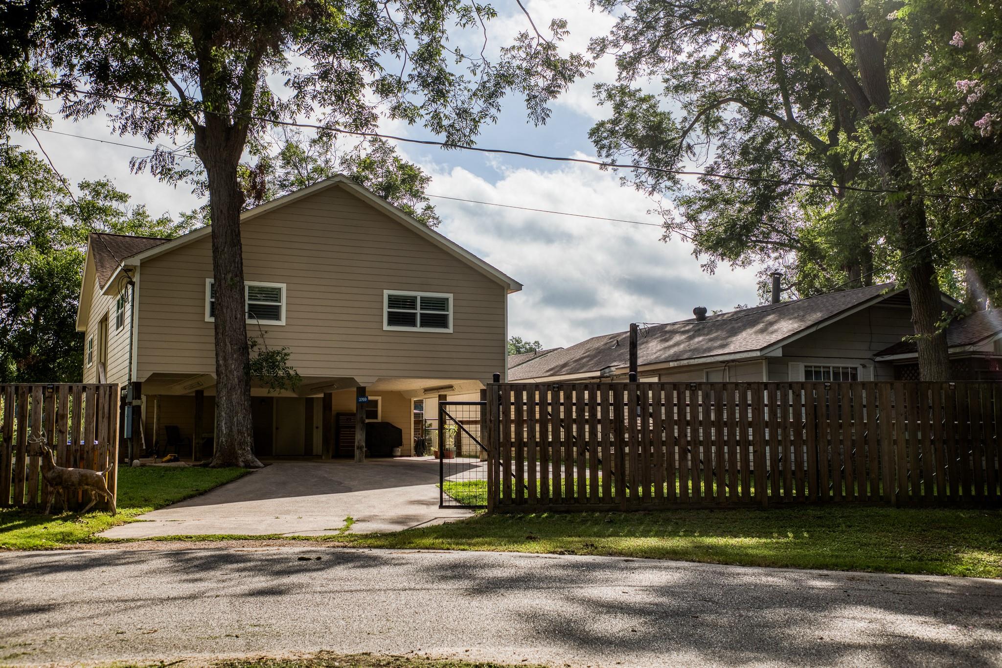 3769 Lazy River Drive