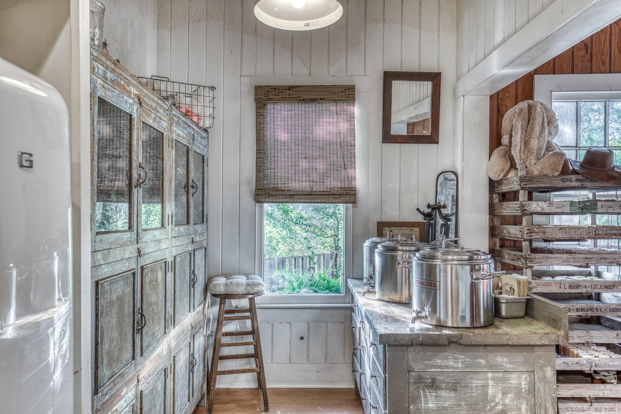 2935 Brushy Road