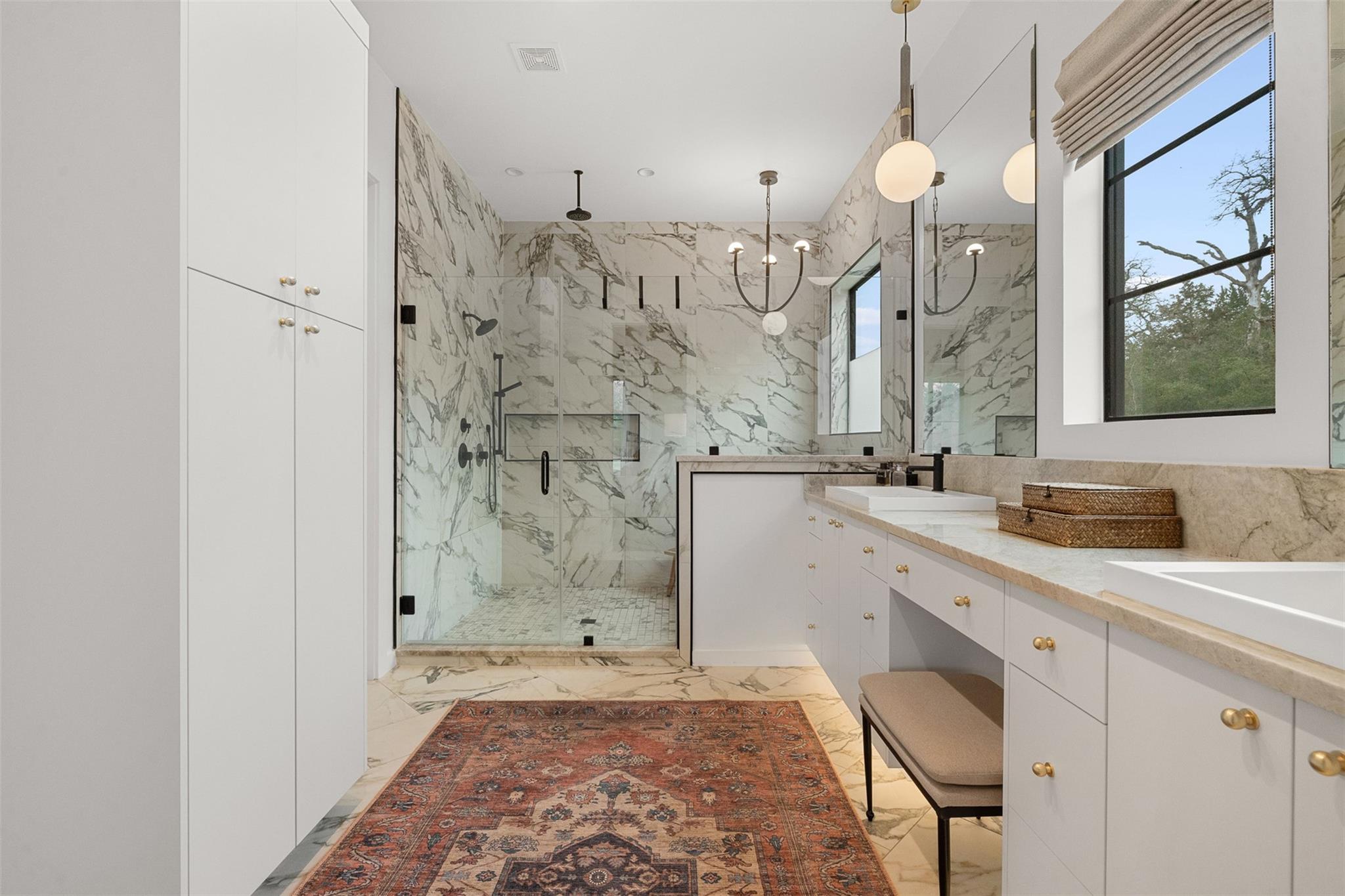 432 S Garrett Circle