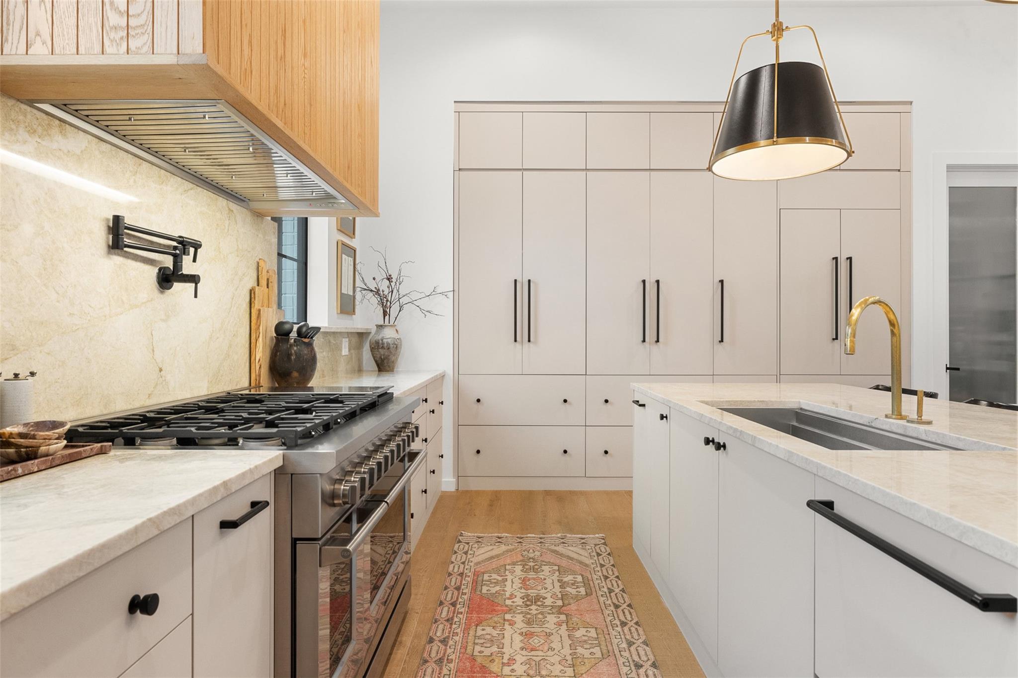 432 S Garrett Circle