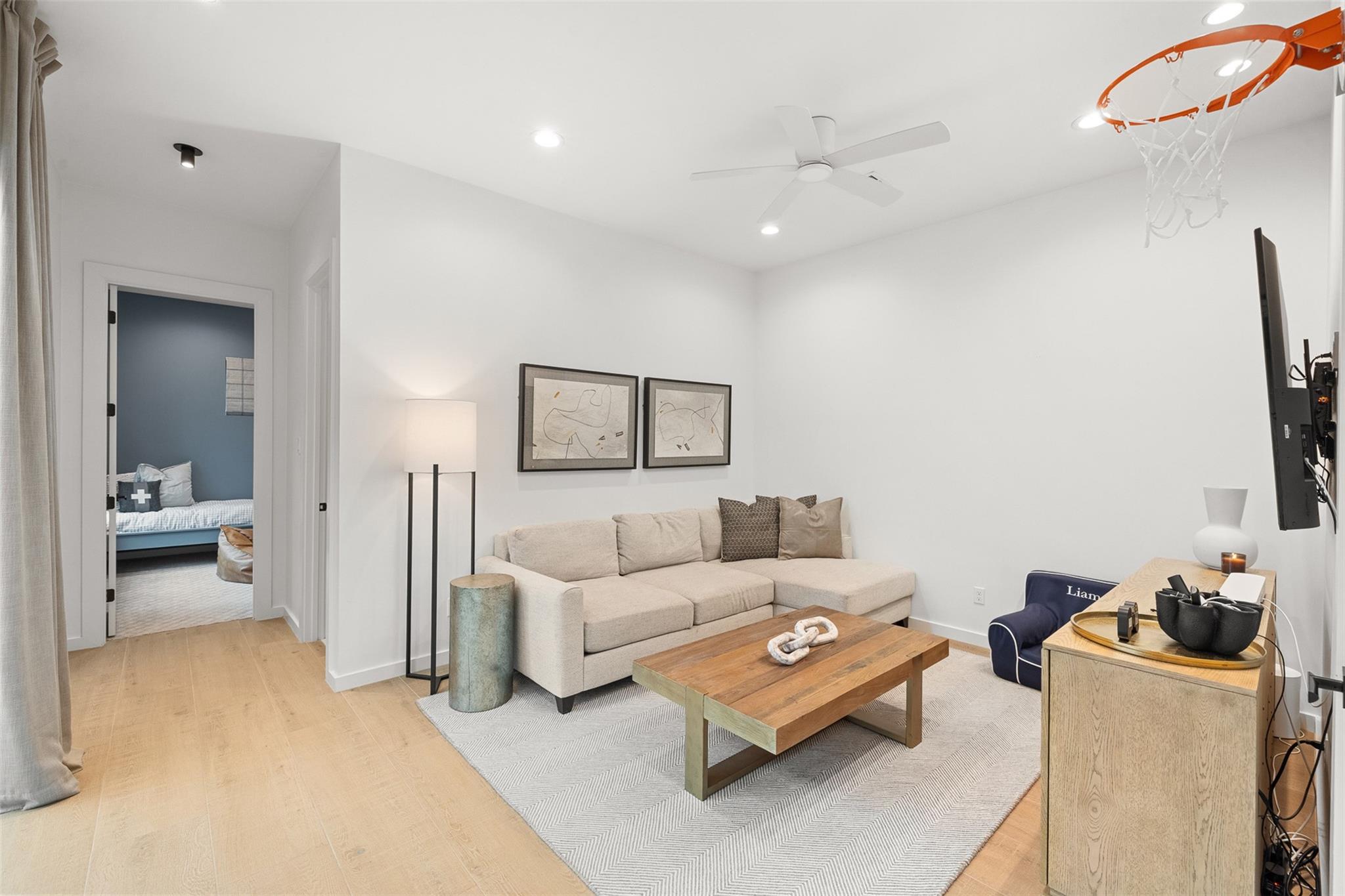 432 S Garrett Circle