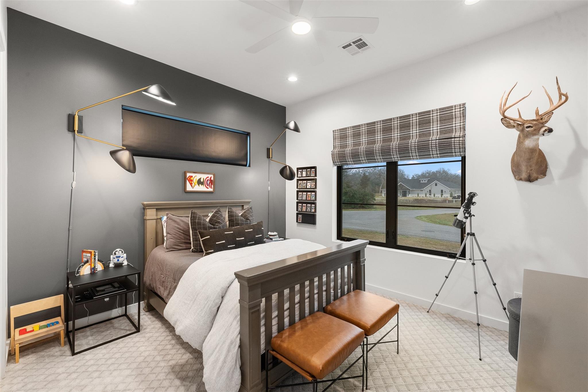 432 S Garrett Circle