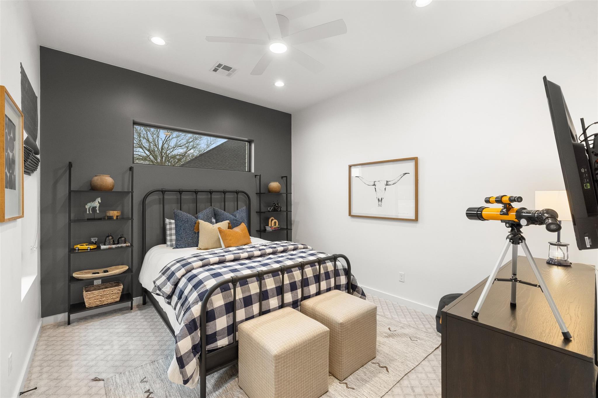 432 S Garrett Circle