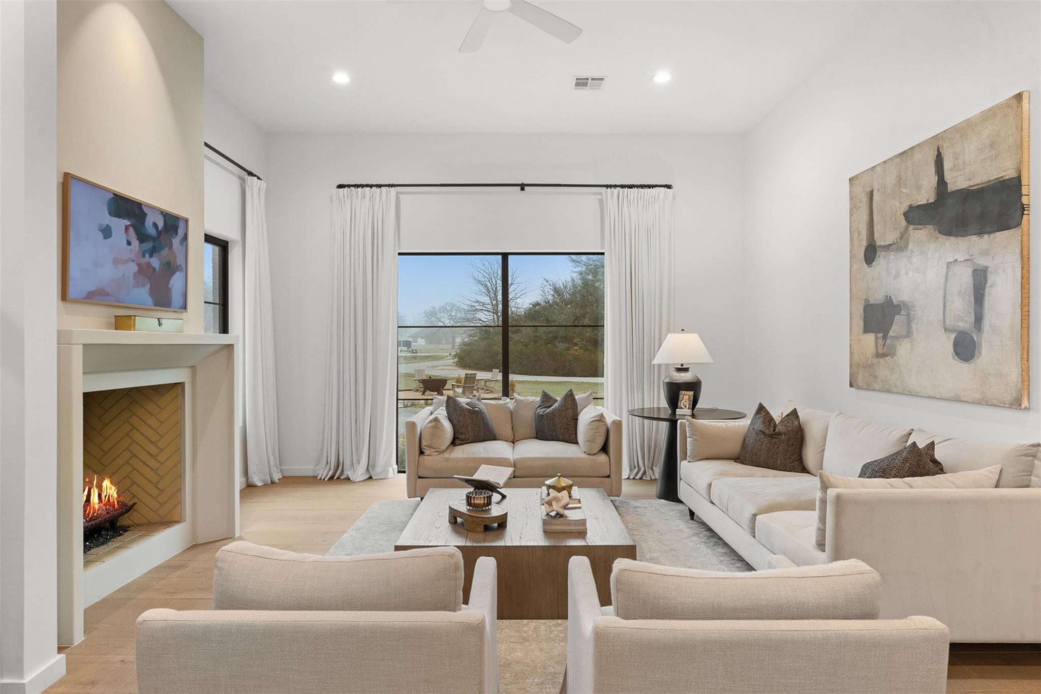 432 S Garrett Circle