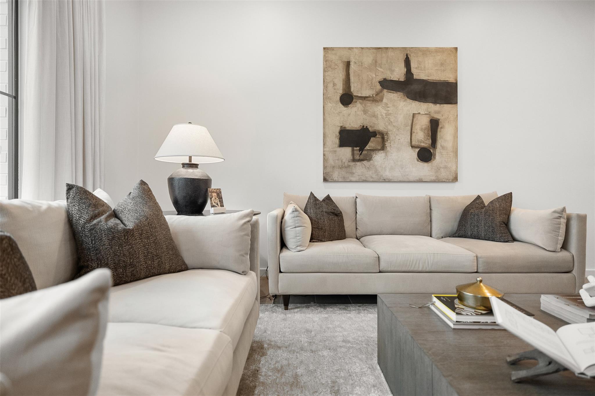 432 S Garrett Circle