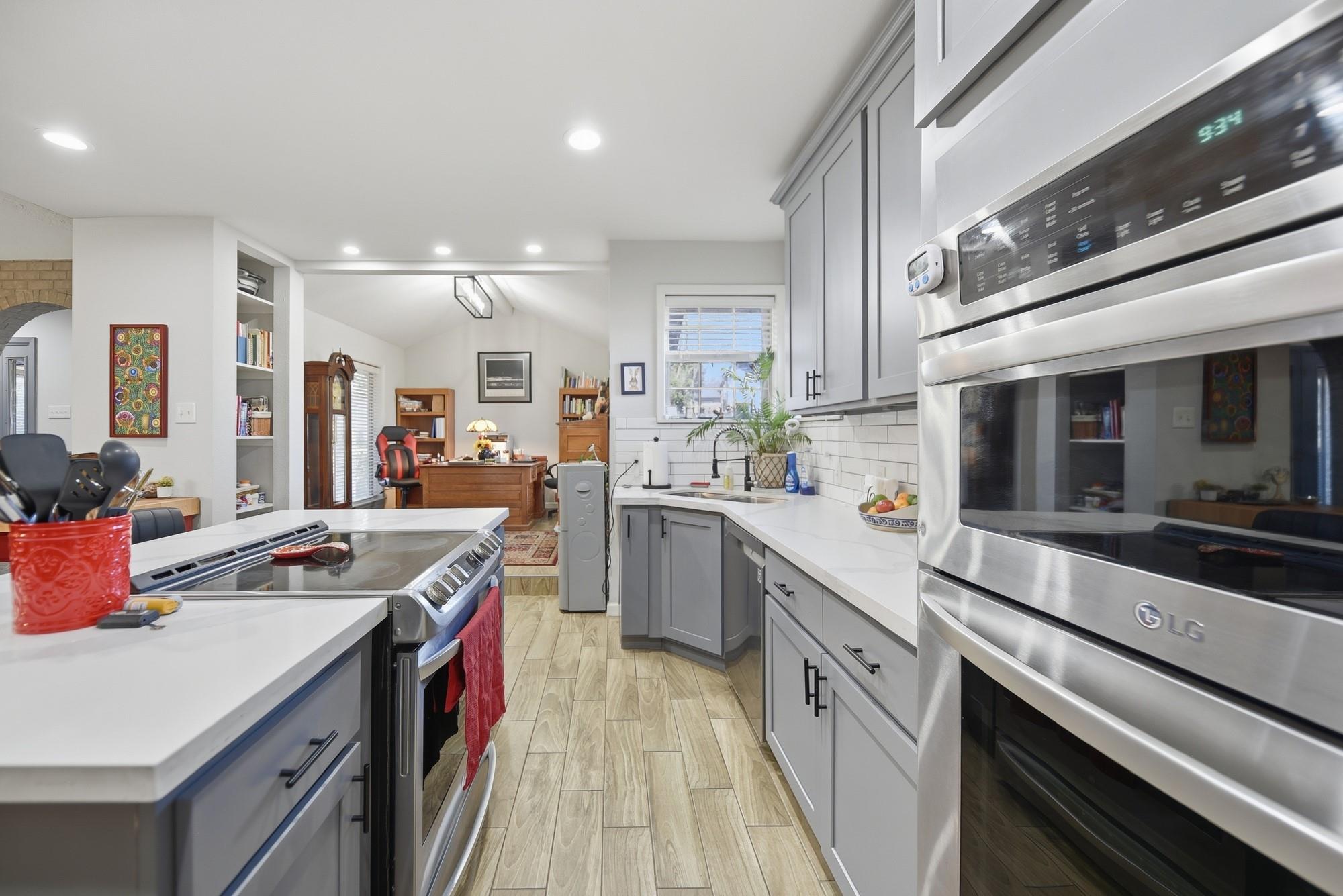 1015 N Fowlkes Street