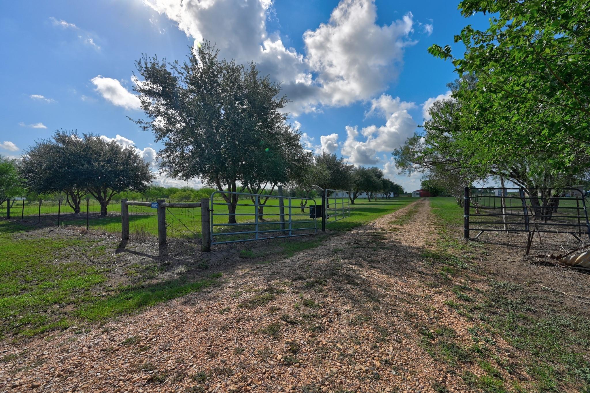 10520 Fm 1456