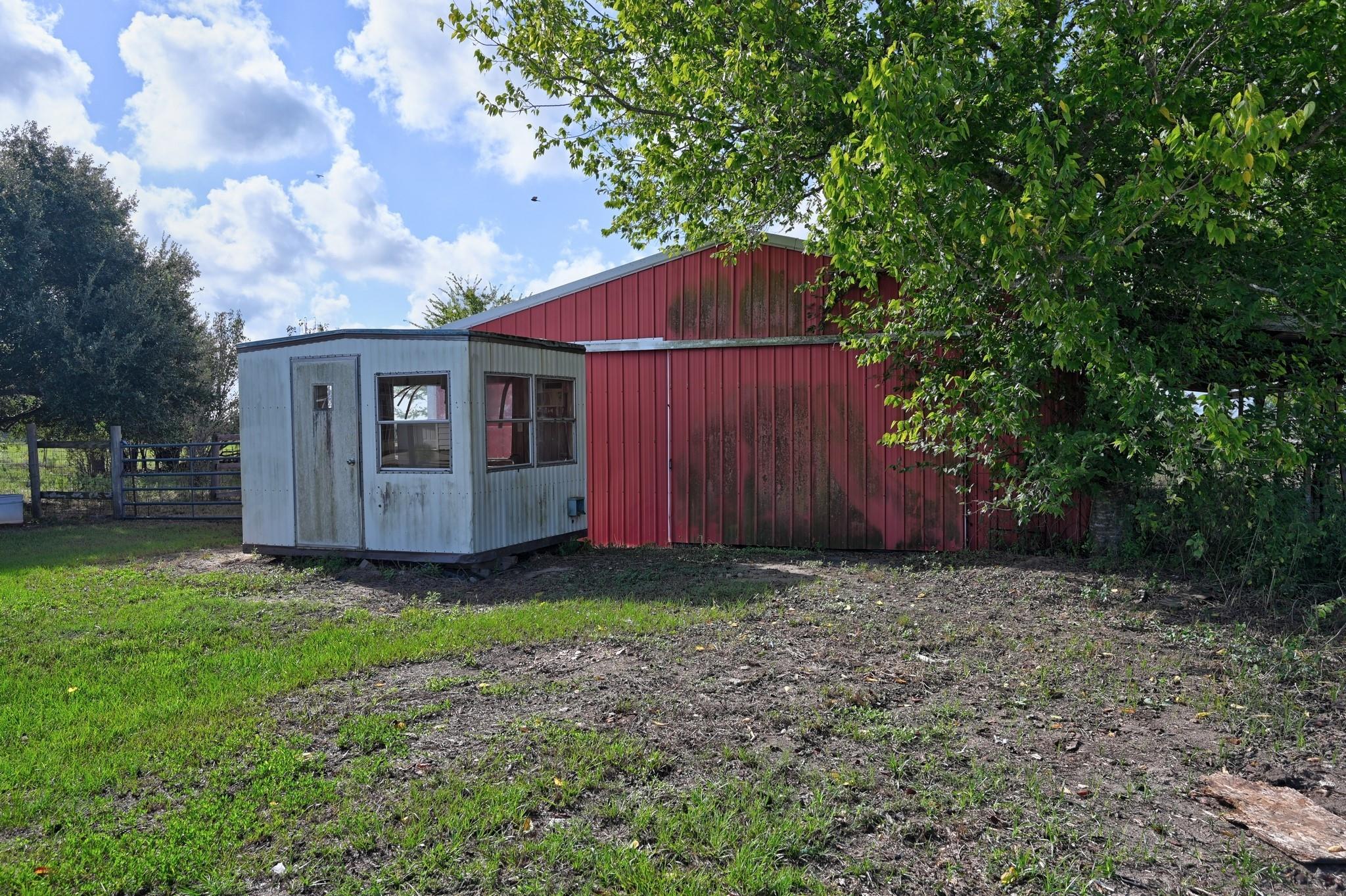 10520 Fm 1456