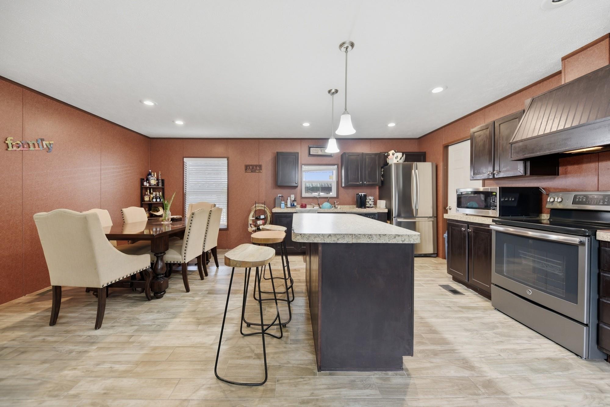 1182 Oak Crest Drive
