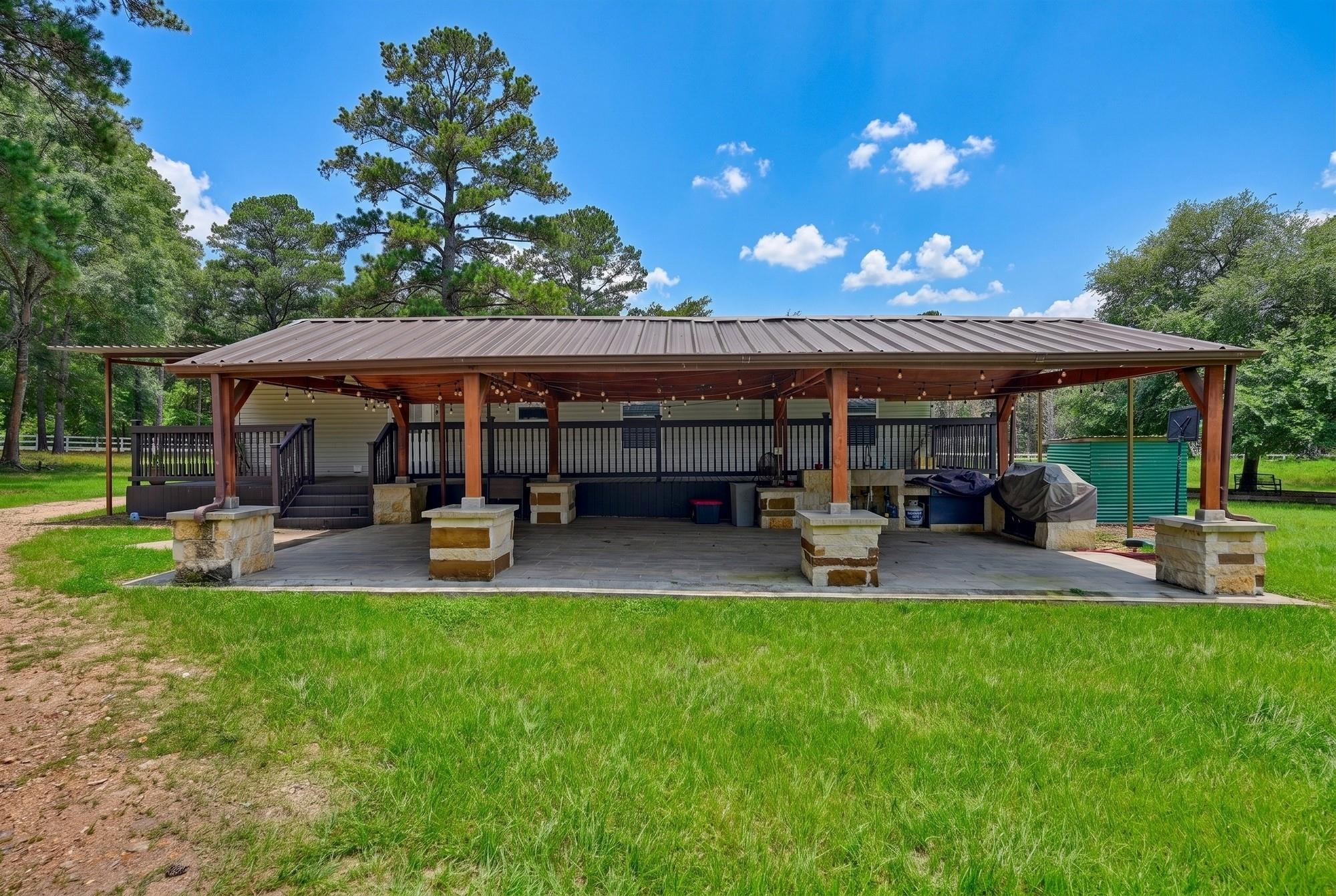 1182 Oak Crest Drive
