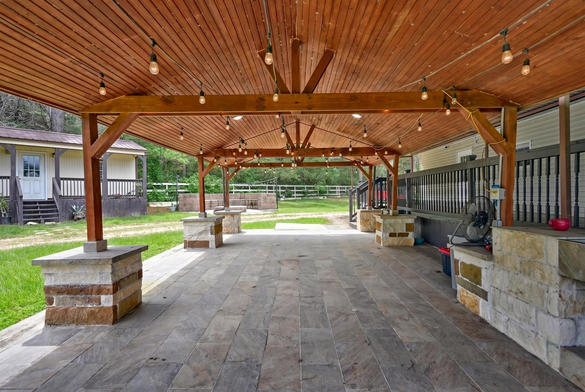 1182 Oak Crest Drive