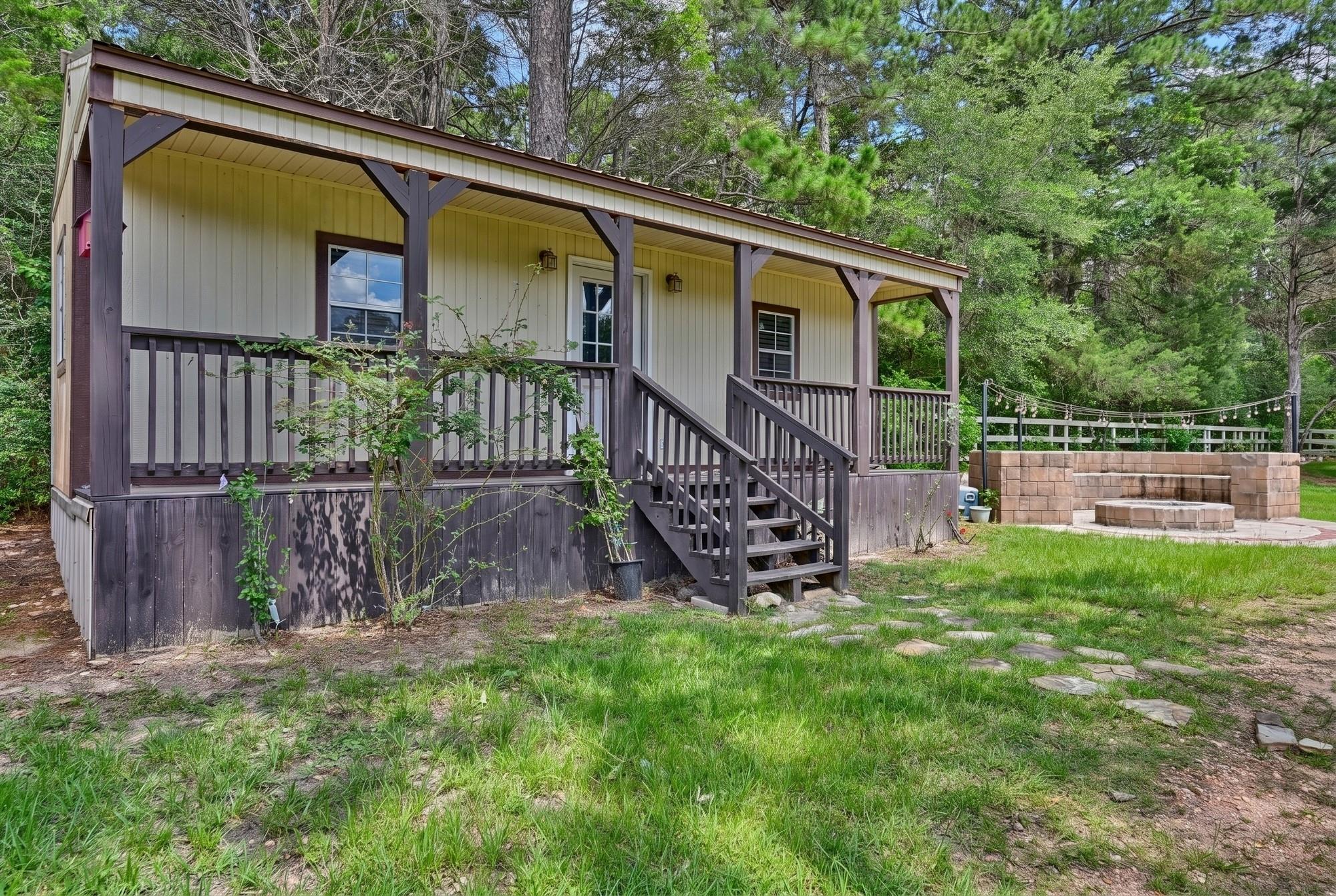 1182 Oak Crest Drive