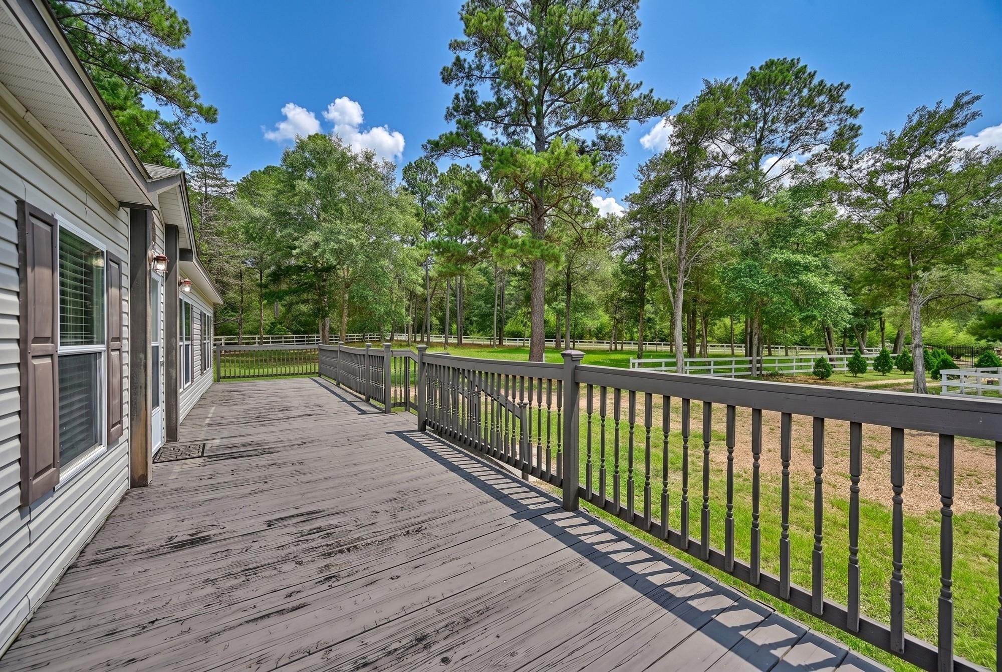 1182 Oak Crest Drive