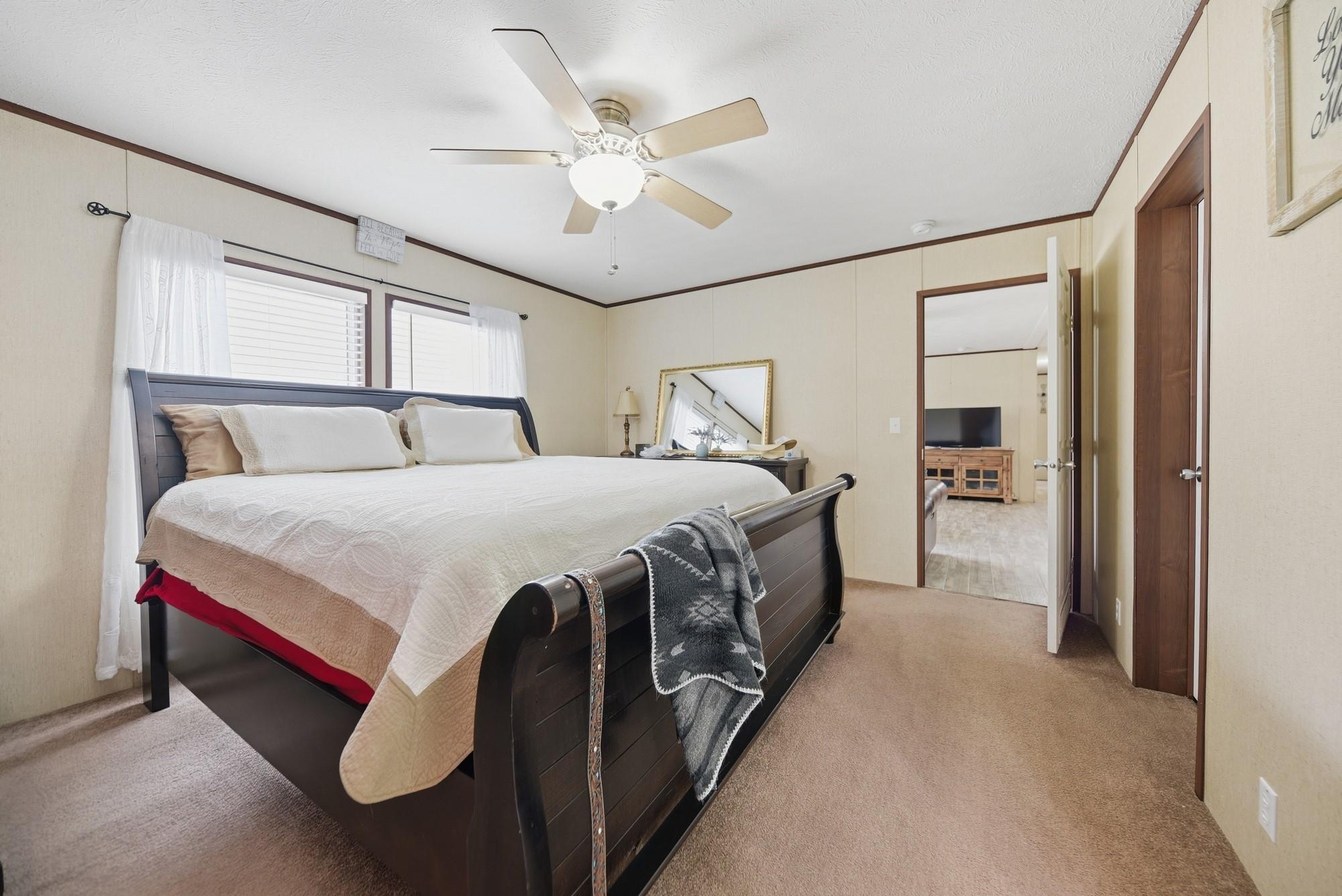 1182 Oak Crest Drive