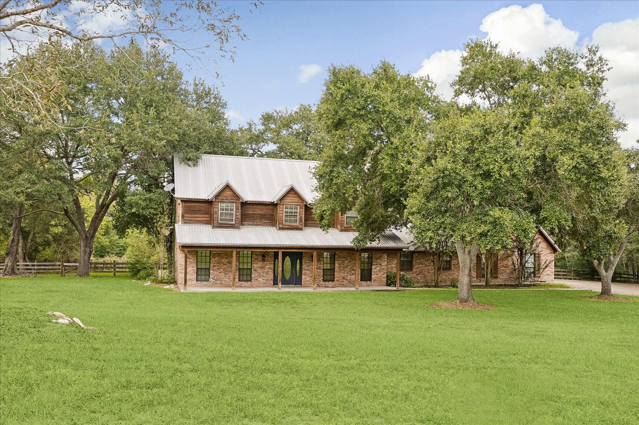 3123 Centerhill Circle
