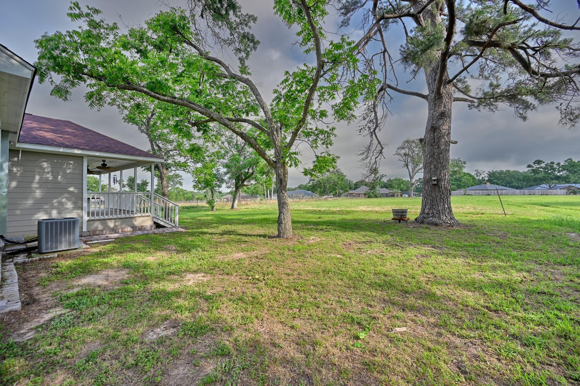1532 Highway 159 W