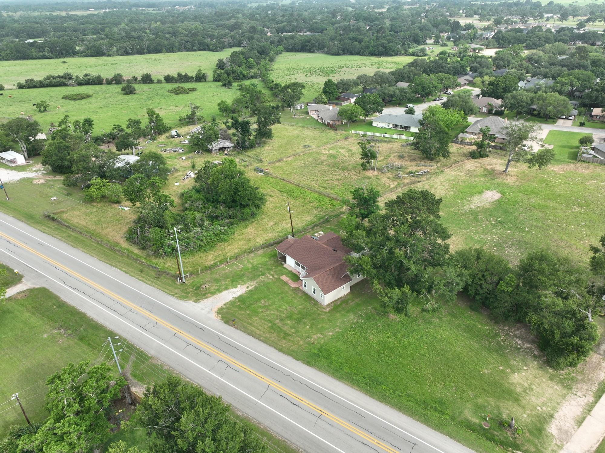 1532 Highway 159 W