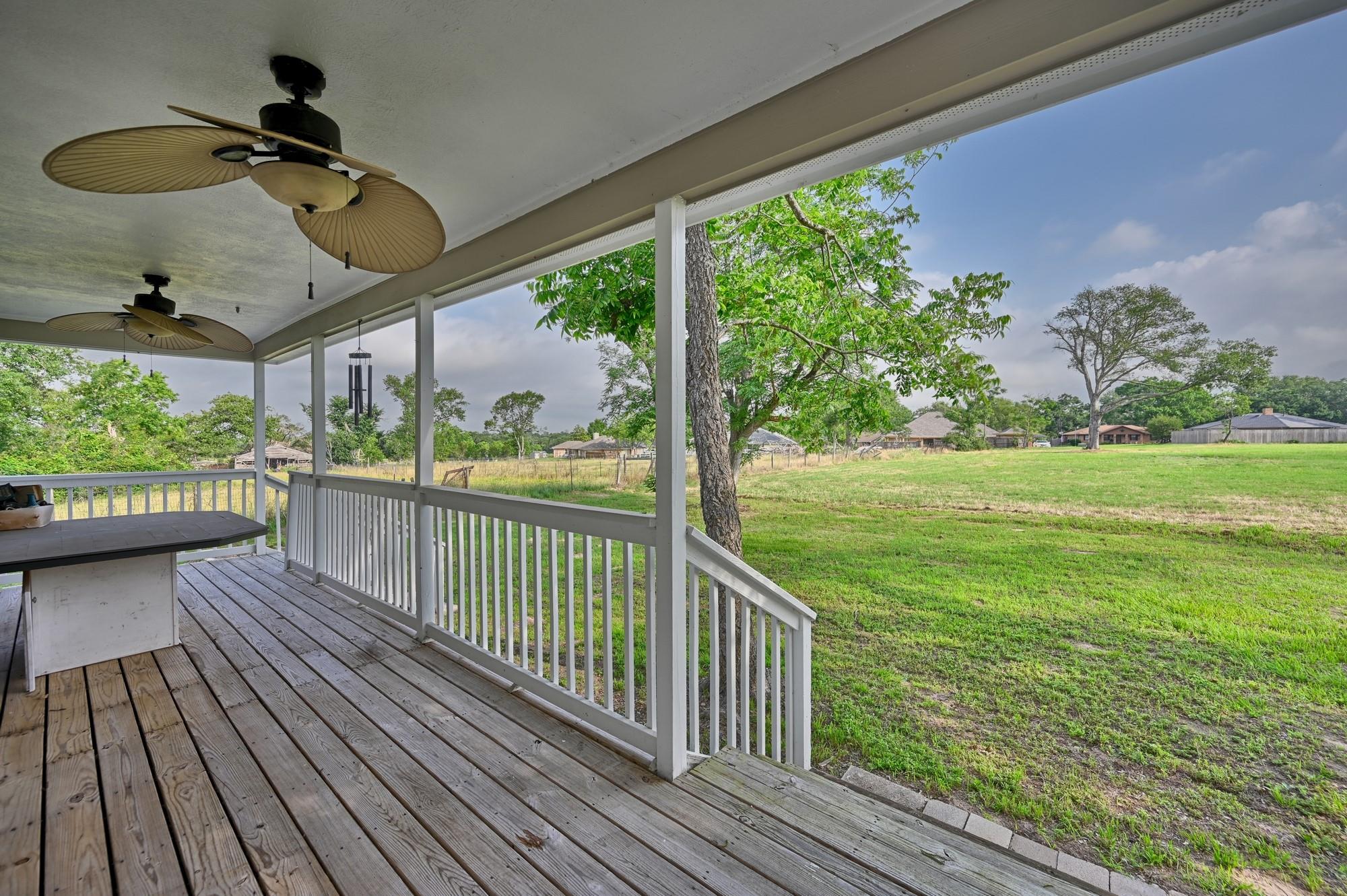1532 Highway 159 W