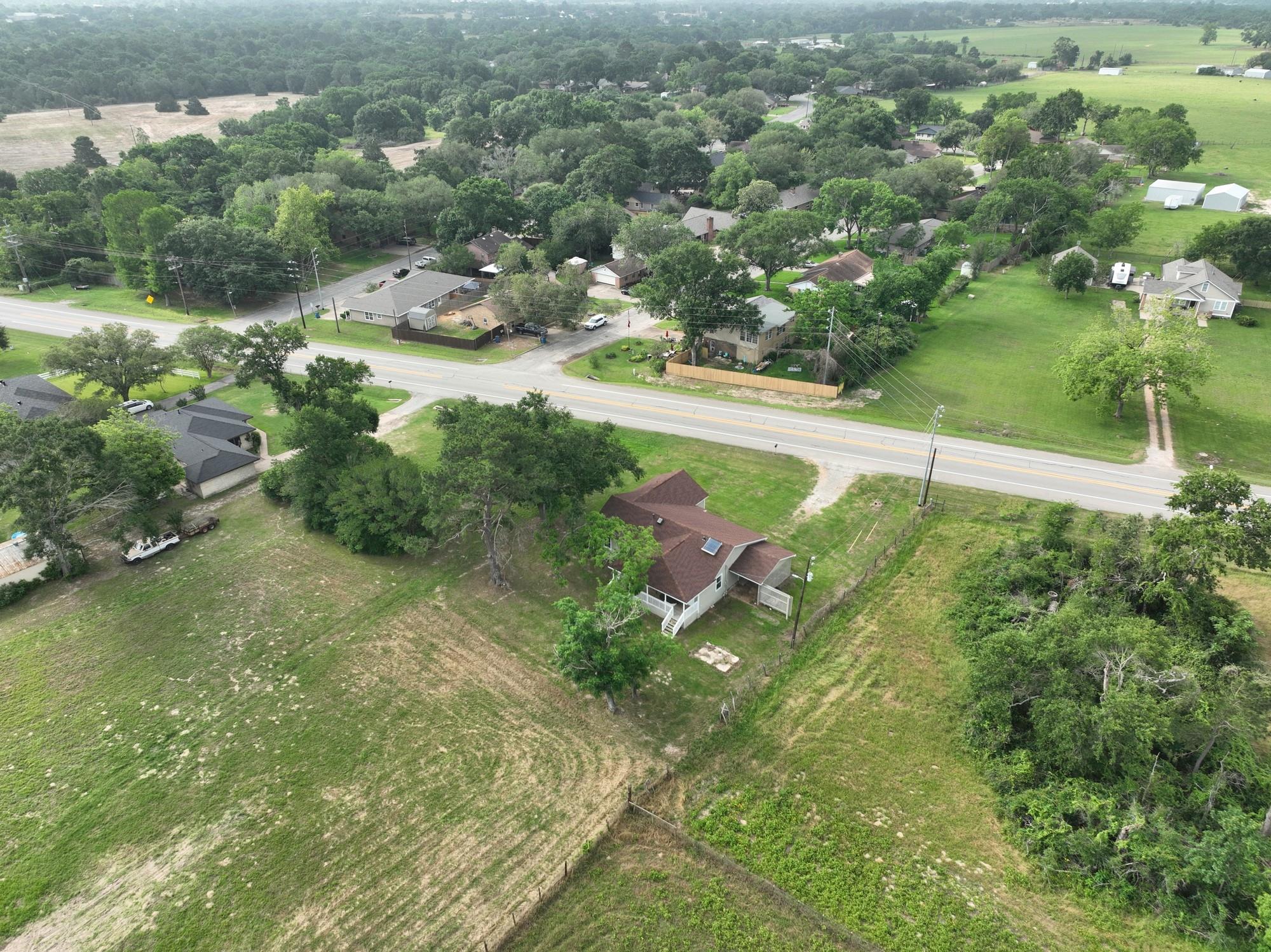 1532 Highway 159 W