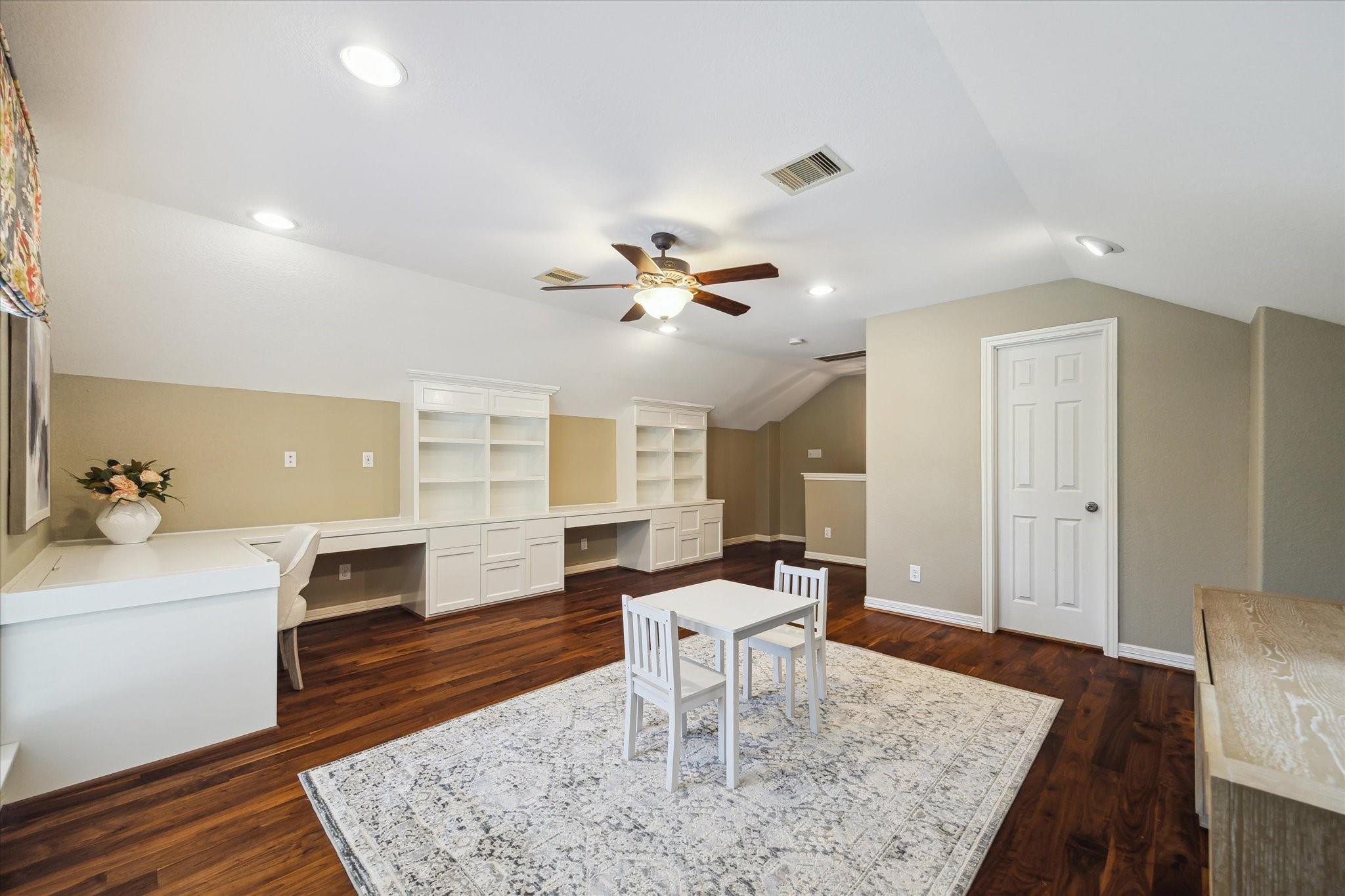 10012 Willowmoor Lane