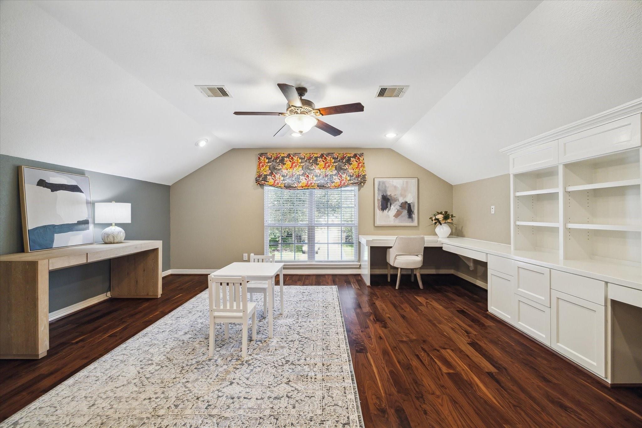 10012 Willowmoor Lane