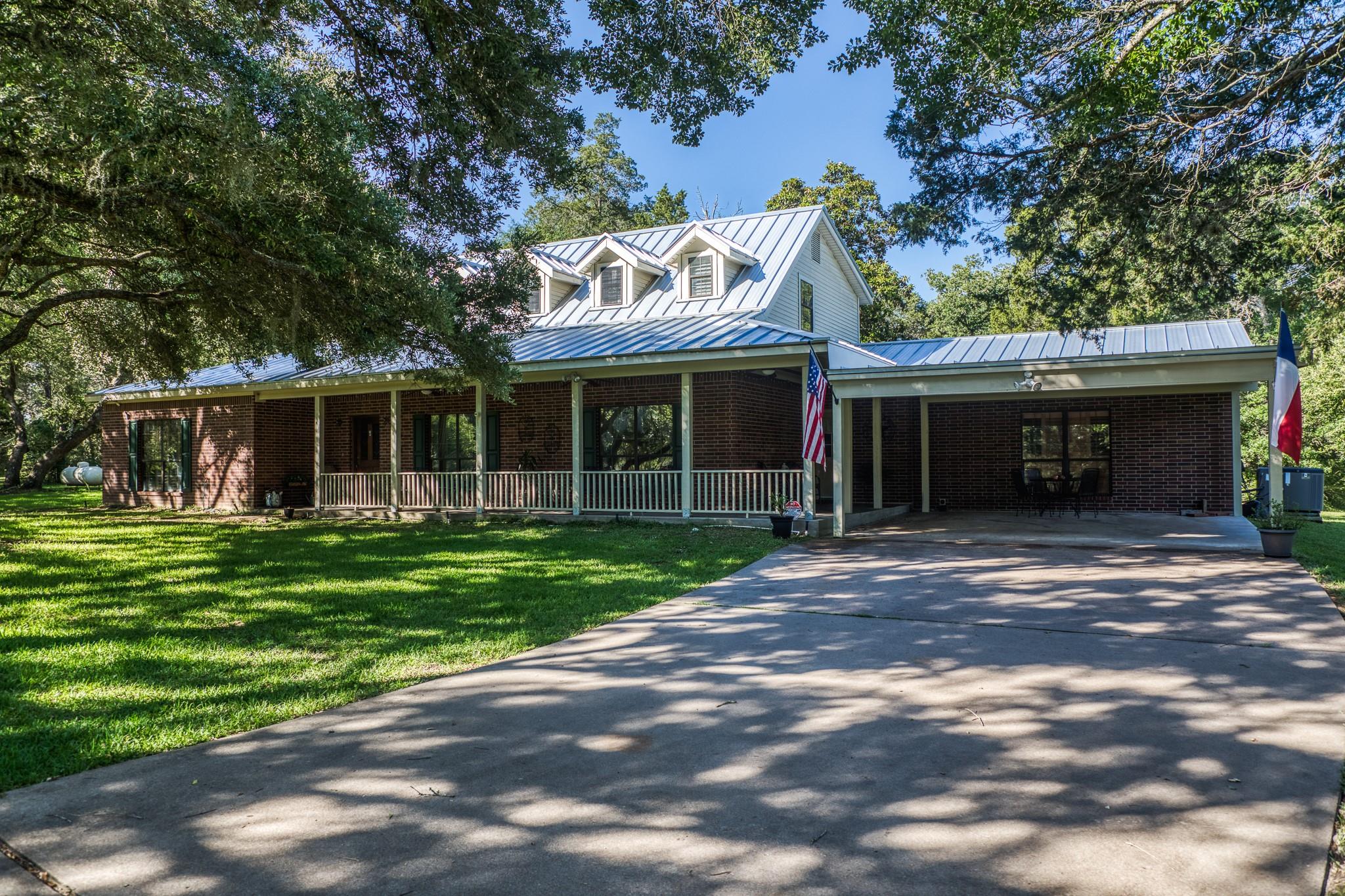 1017 Allen Road