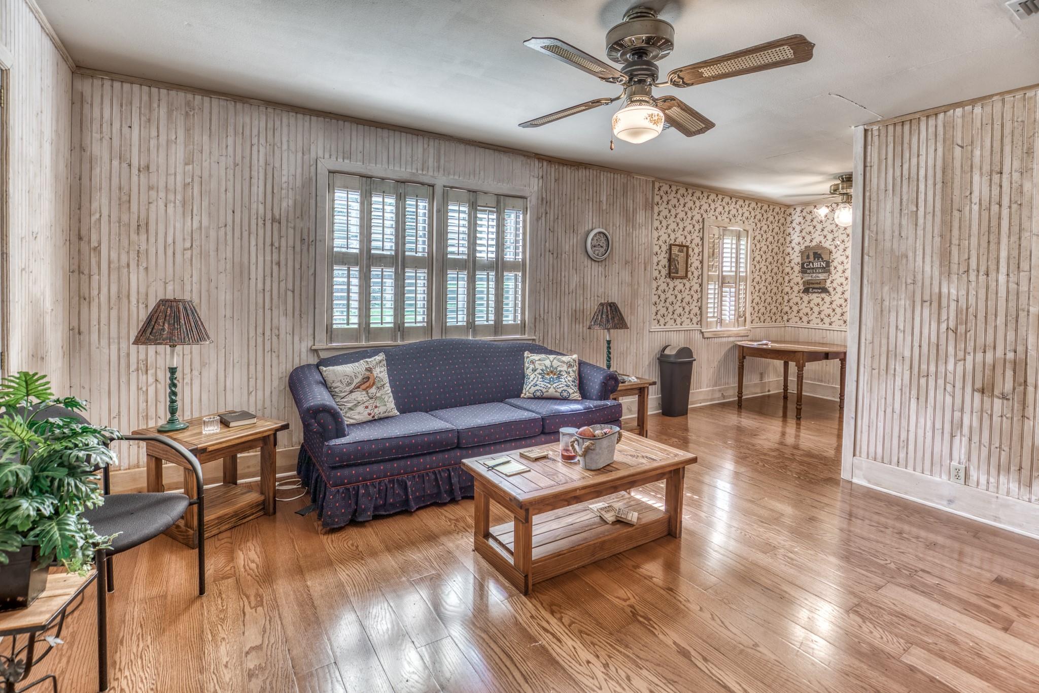 1017 Allen Road
