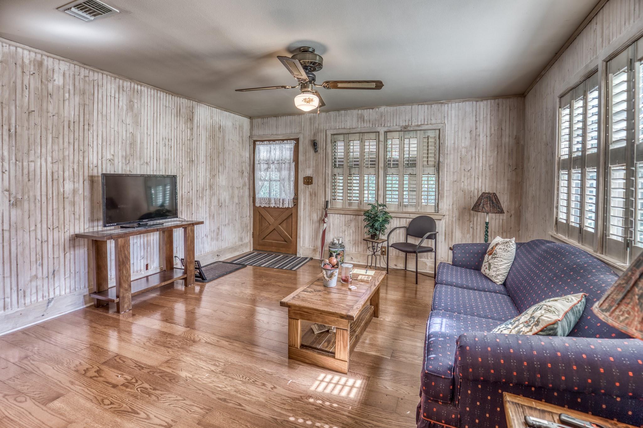 1017 Allen Road