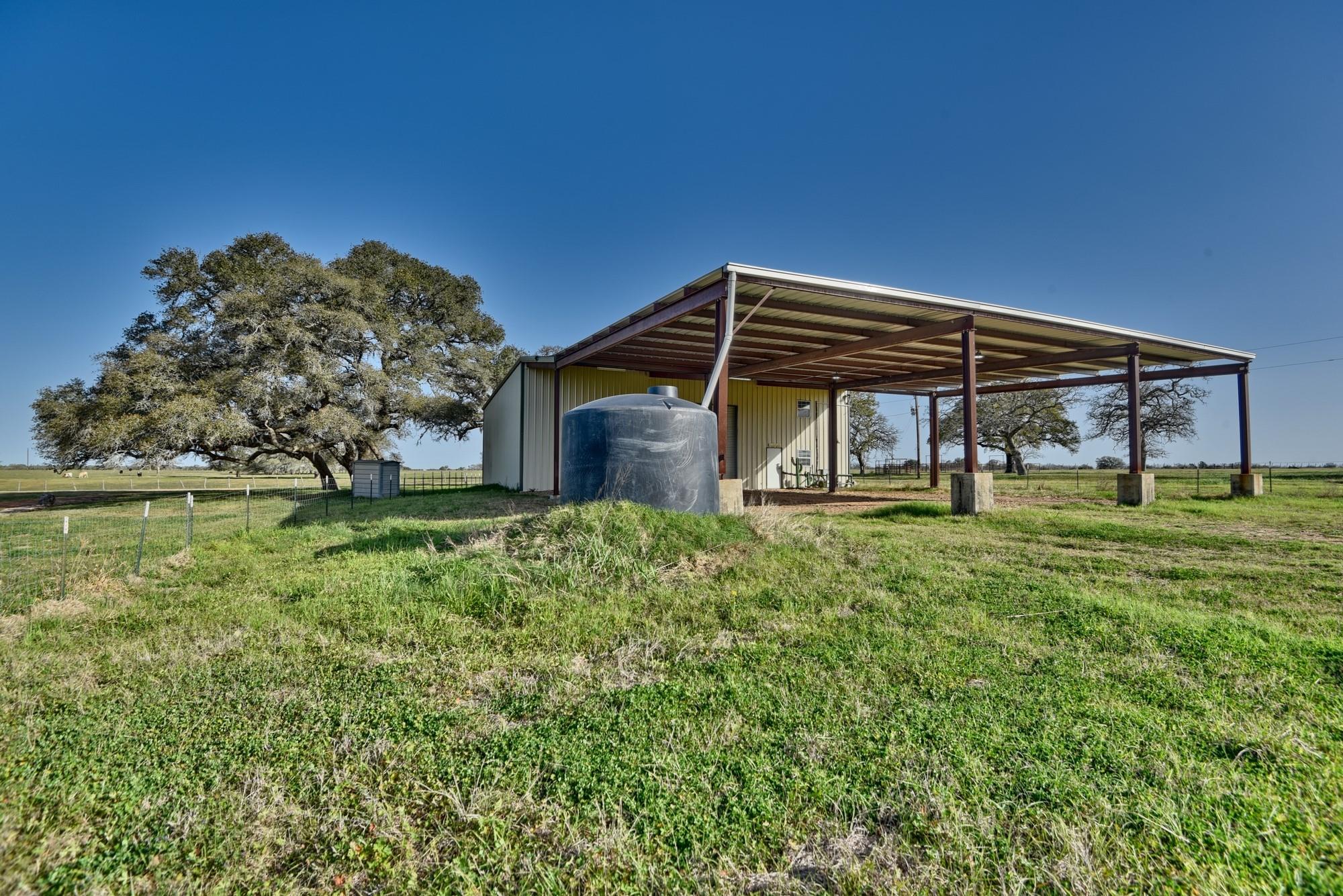 225 Private Road 4007