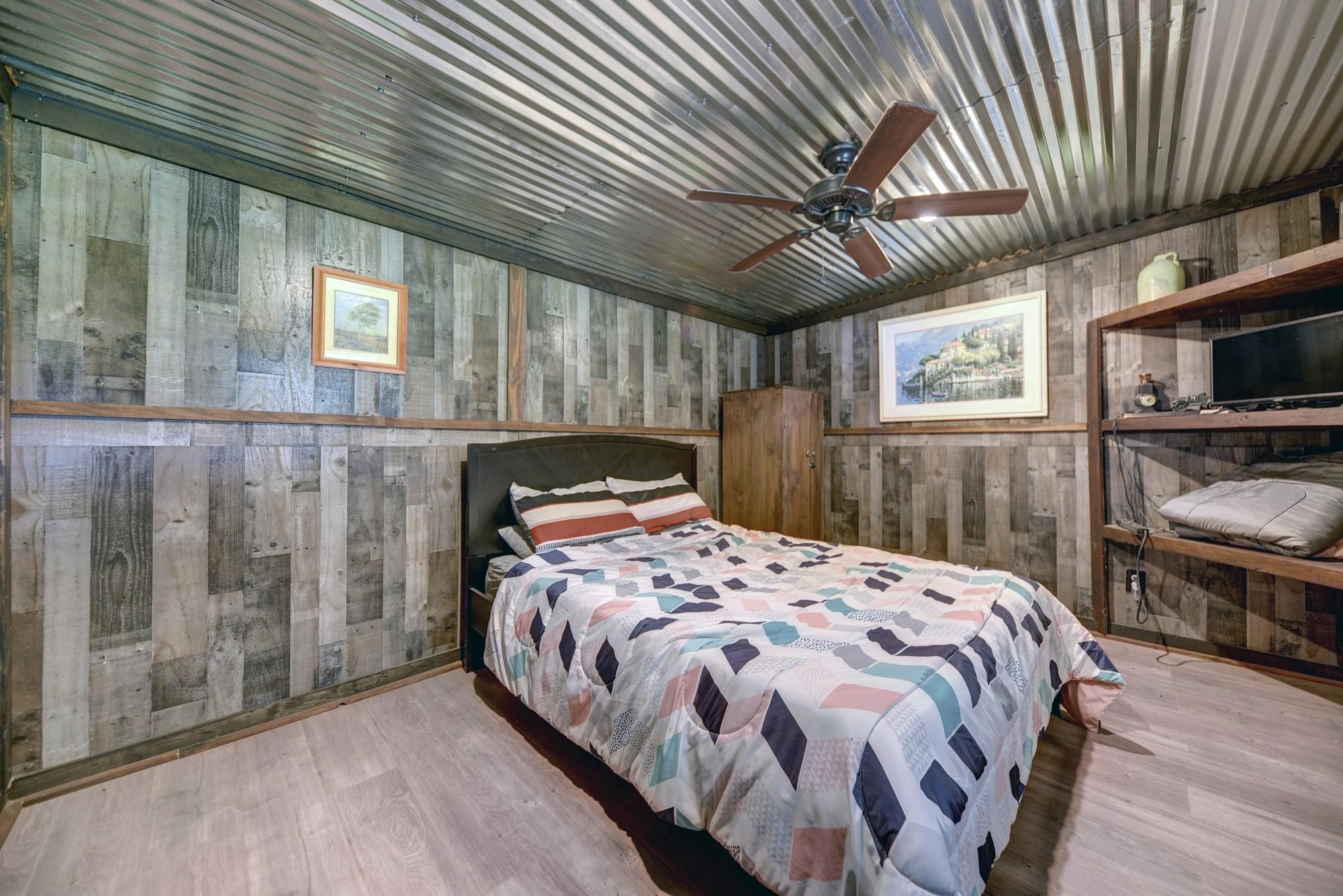 225 Private Road 4007