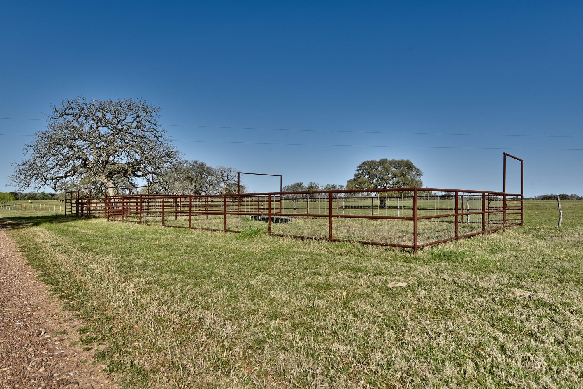 225 Private Road 4007