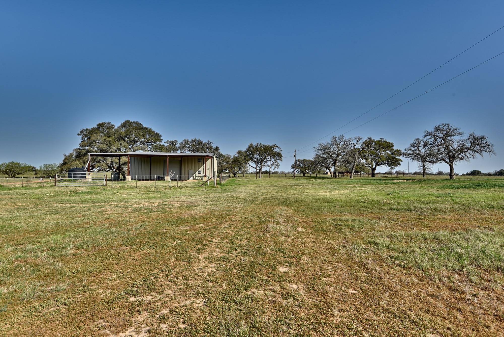 225 Private Road 4007