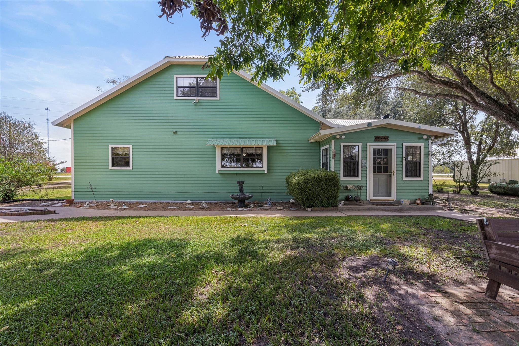 10554 Highway 159 E