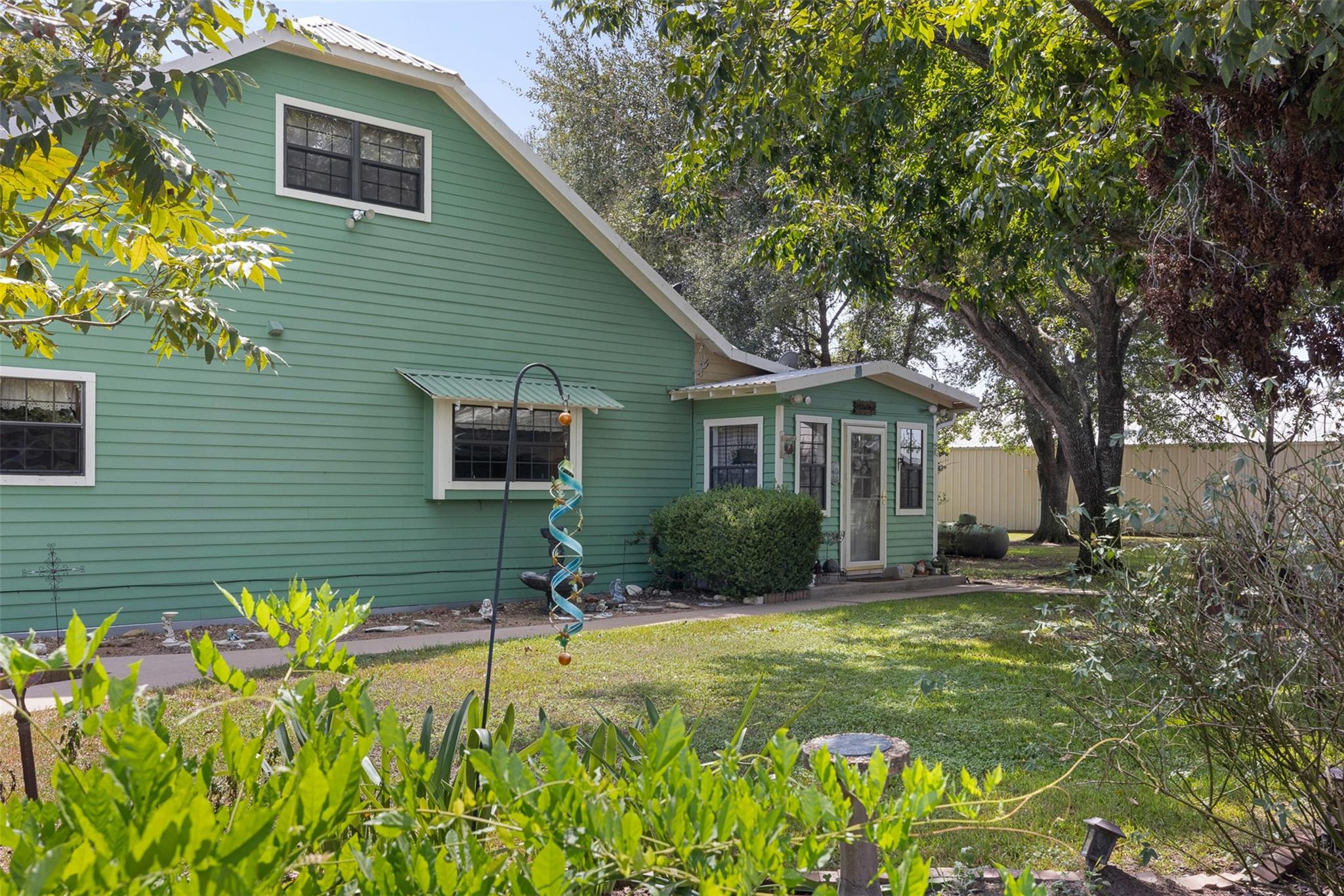 10554 Highway 159 E