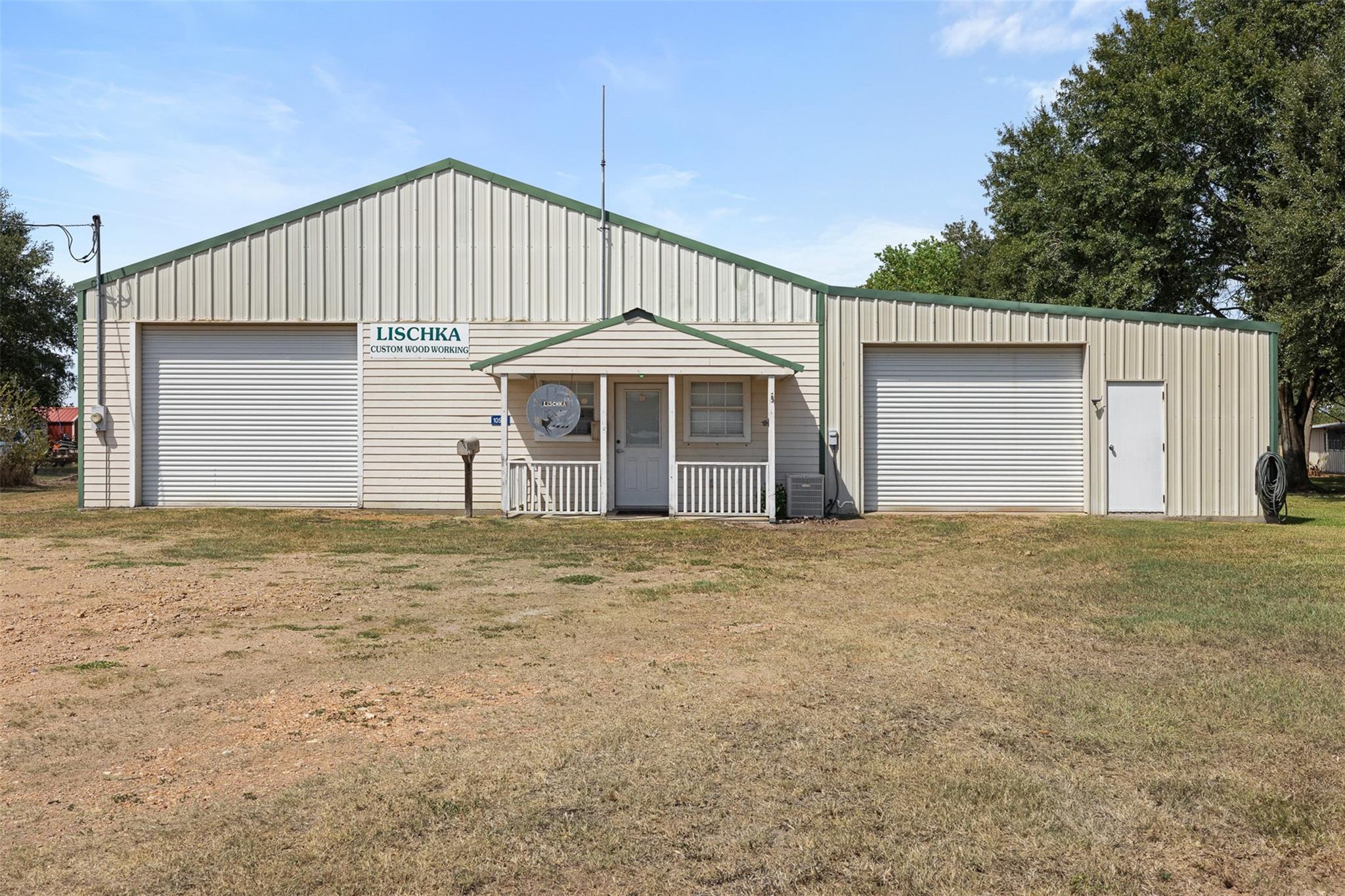 10554 Highway 159 E