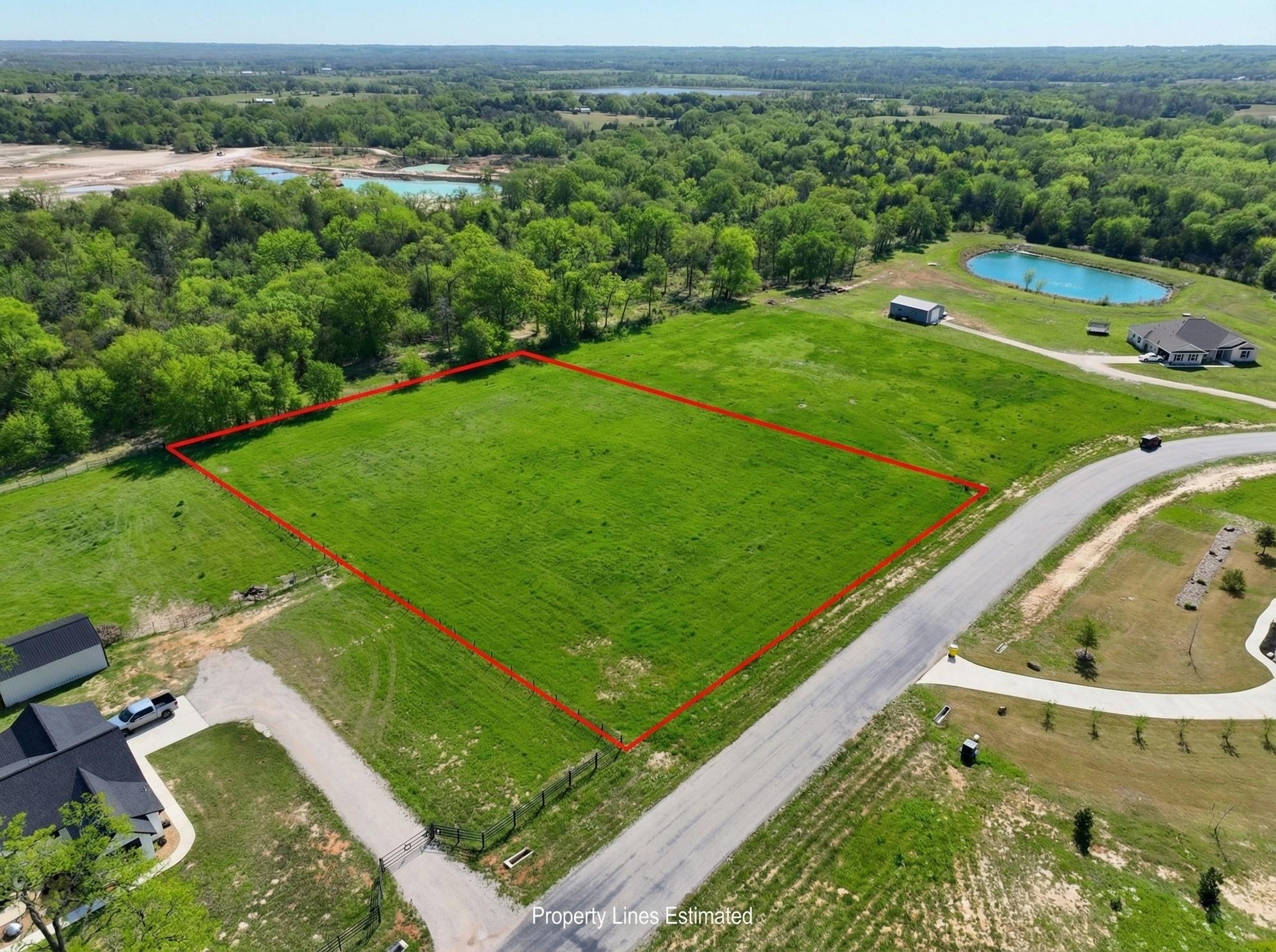 302 S Garrett Circle