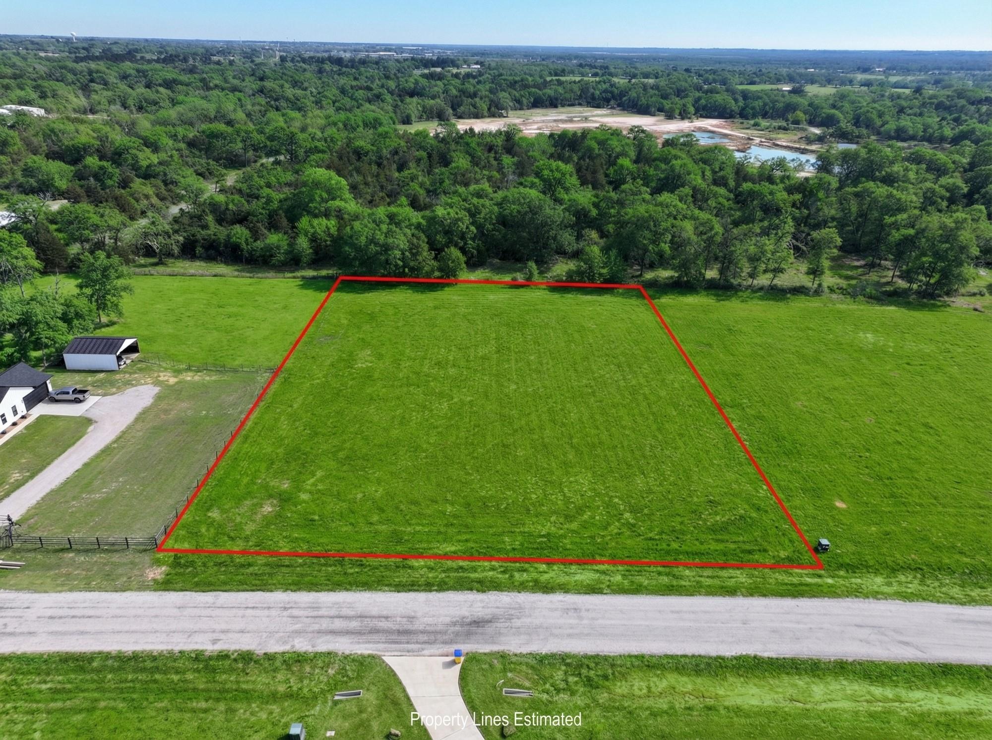 302 S Garrett Circle