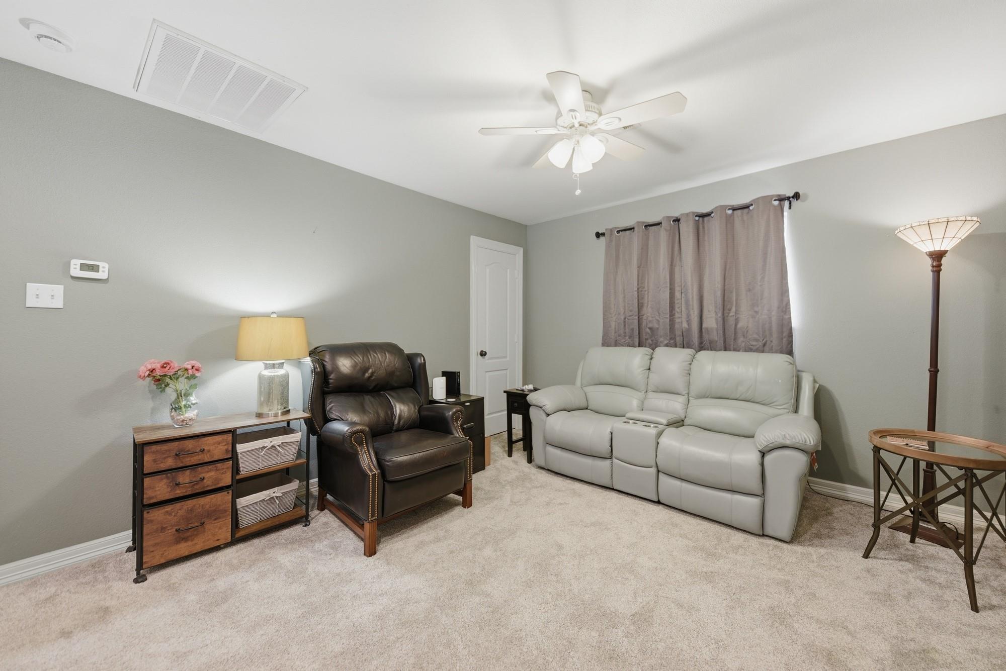 201 W Chatham Street