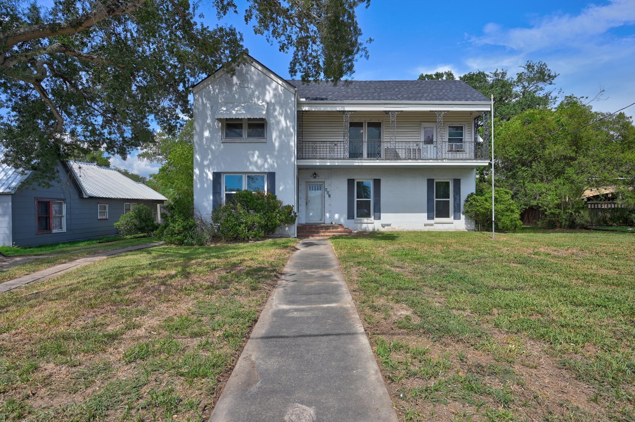 628 E Main Street