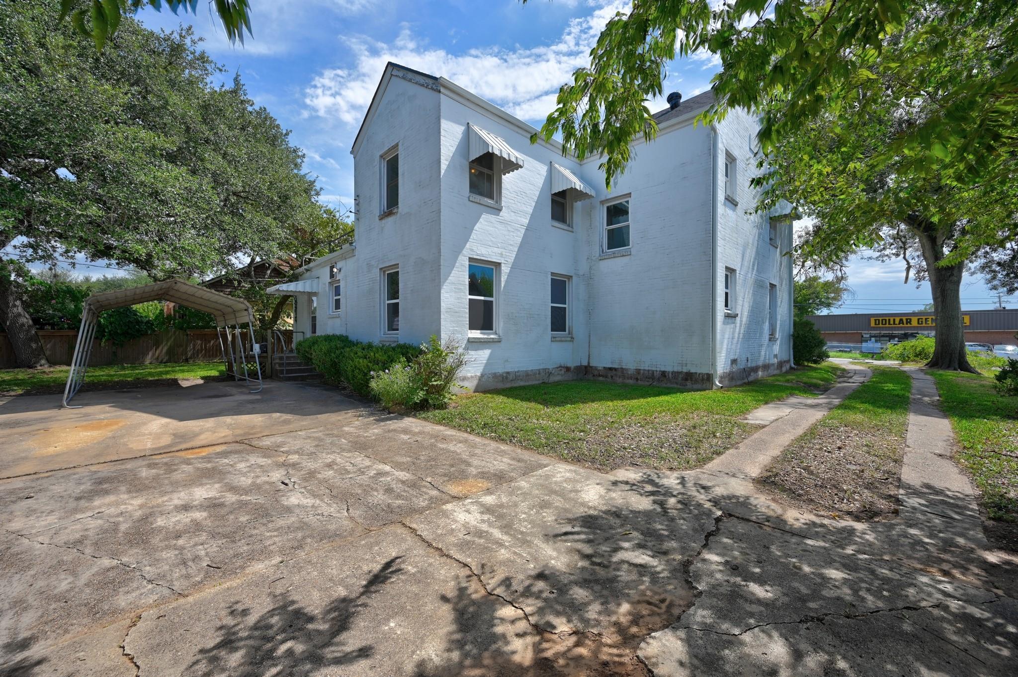 628 E Main Street