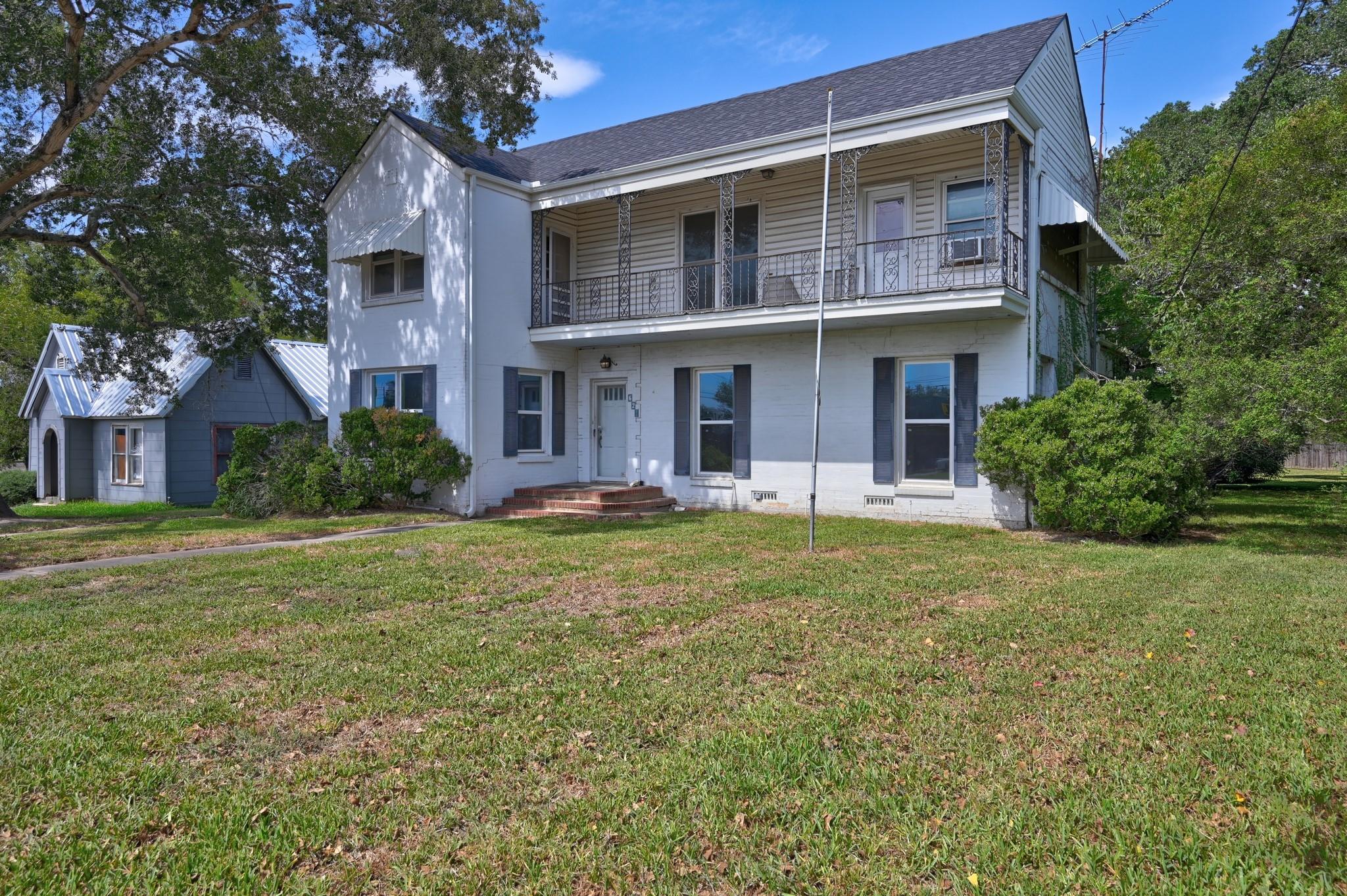 628 E Main Street