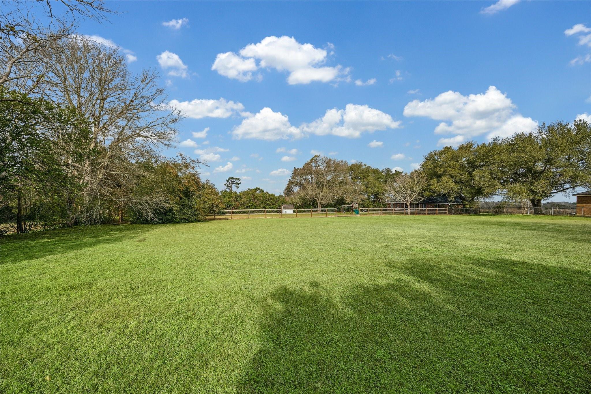 313 W Nichols Street