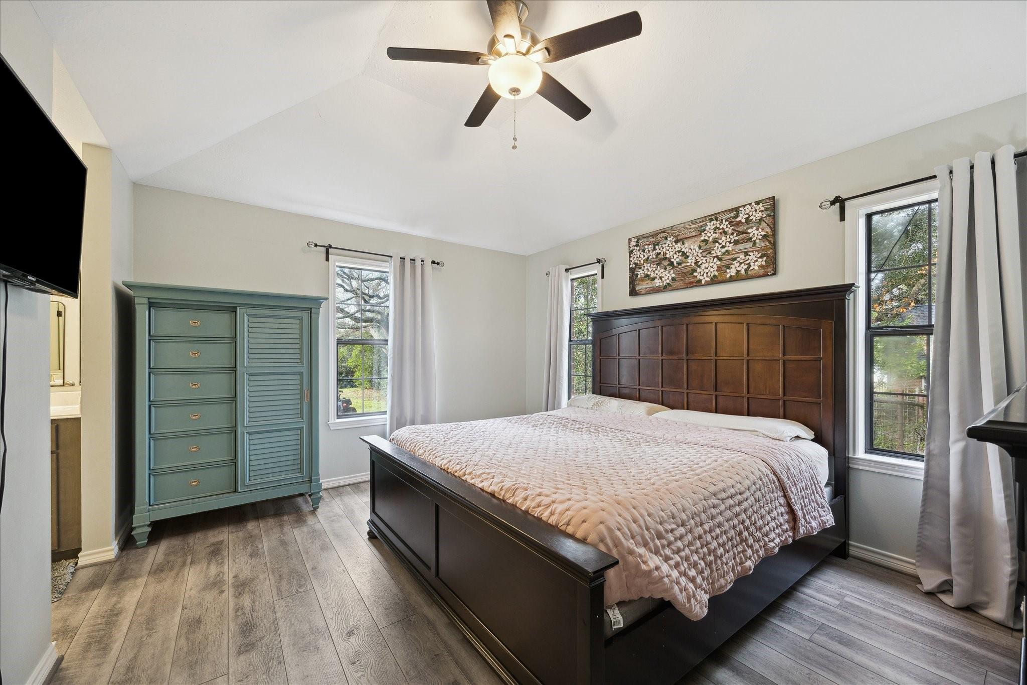 313 W Nichols Street