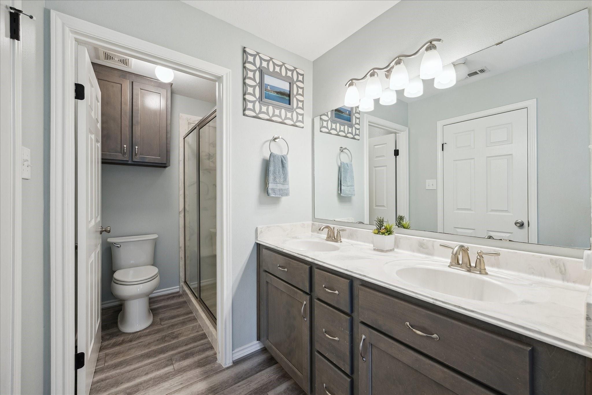 313 W Nichols Street