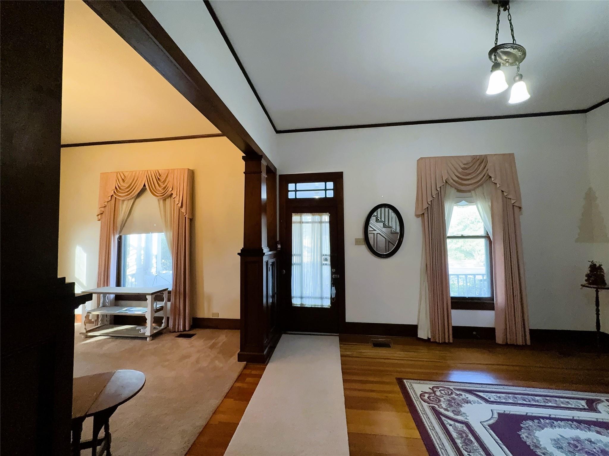 303 E Austin Street E