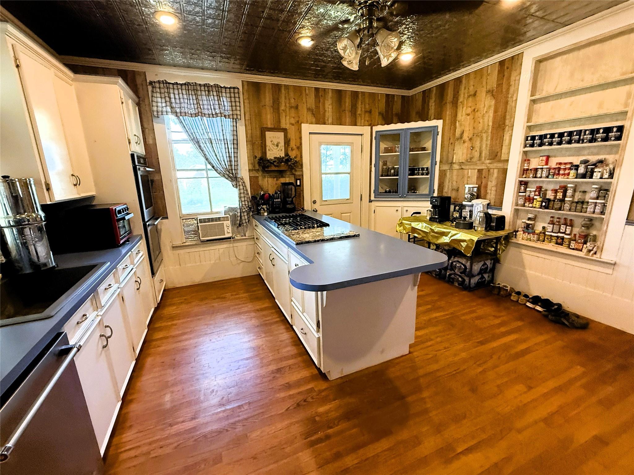 1417 Main Street