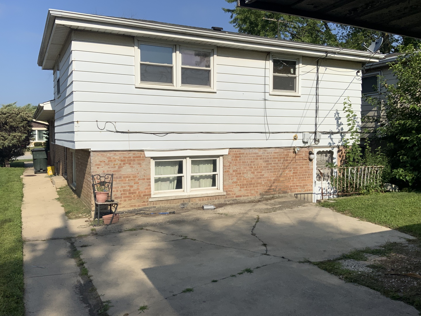 14303 Dorchester Avenue