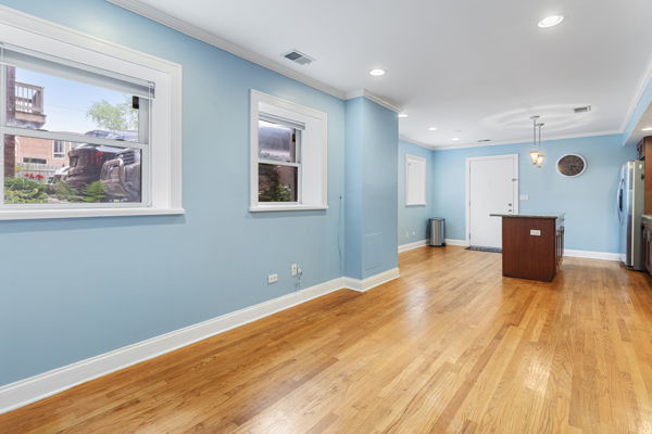 4721 S Greenwood Avenue Unit: G