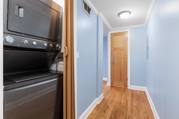 4721 S Greenwood Avenue Unit: G